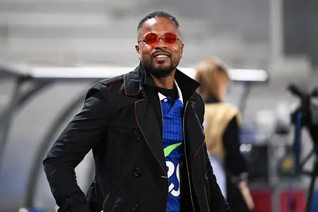 Evra cree que el Manchester United no puede vender a Bruno.