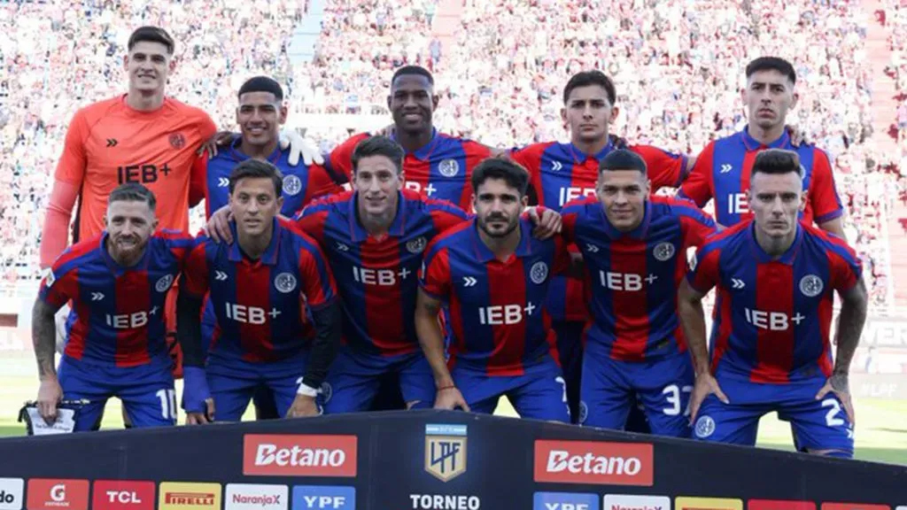 A días de jugar contra Argentinos Juniors, el plantel de San Lorenzo reclamó la deuda en salarios.