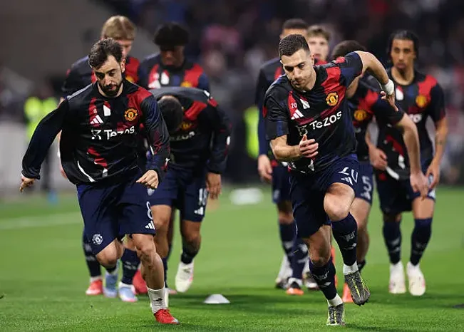 La dupla portuguesa, Dalot y Bruno, dos intransferibles en Manchester United.