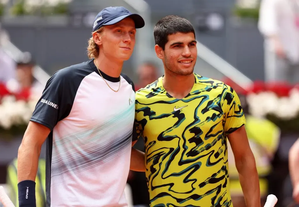 Ruusuvuori y Carlos Alcaraz. (Foto: Getty).