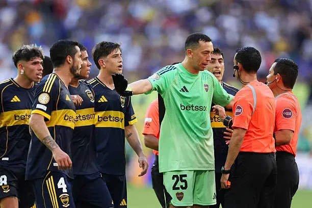 Boca se quedó cerca de un triunfo vs. Benfica, pero finalmente fue empate.