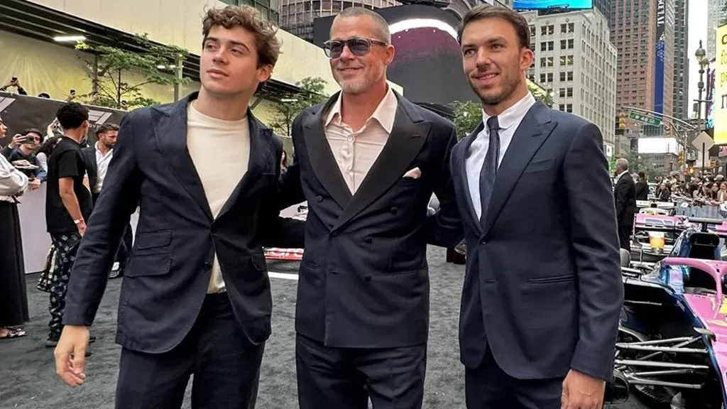 Colapinto, Brad Pitt y Gasly en la avant-première de F1 The Movie.