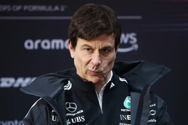 Toto Wolff inició las negociaciones por Verstappen.