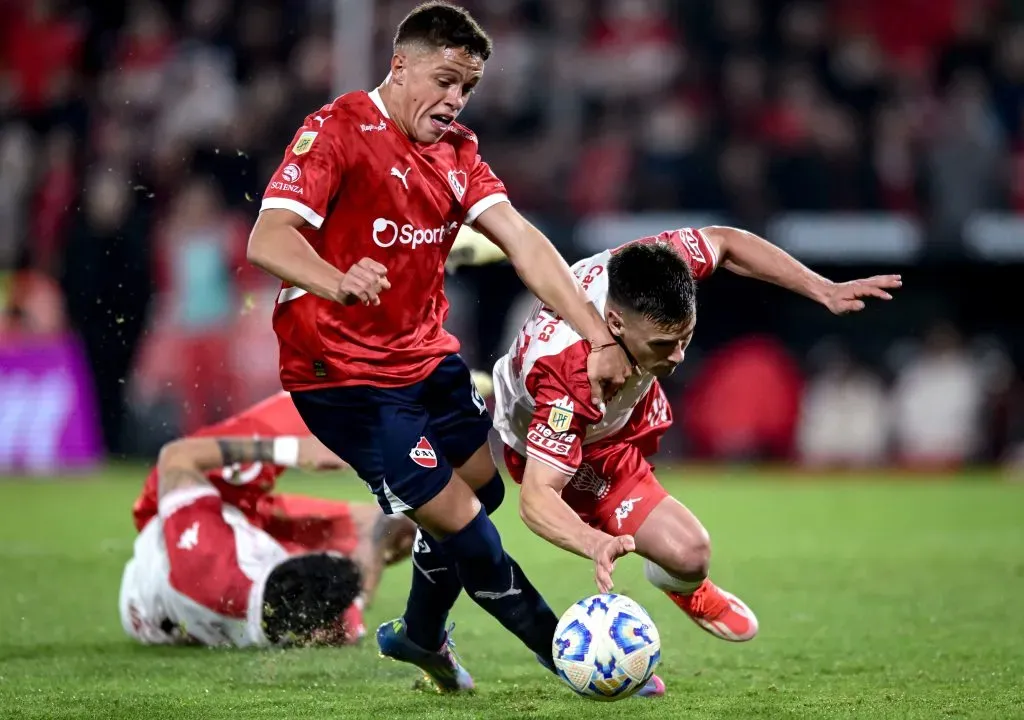 Santiago Hidalgo se va de Independiente. (Marcelo Endelli/Getty Images)