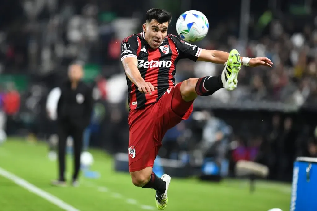 Marcos Acuña, lateral izquierdo de River Plate durante el encuentro ante Libertad de Paraguay por los octavos de final de la Copa Libertadores 2025. (Getty Images)