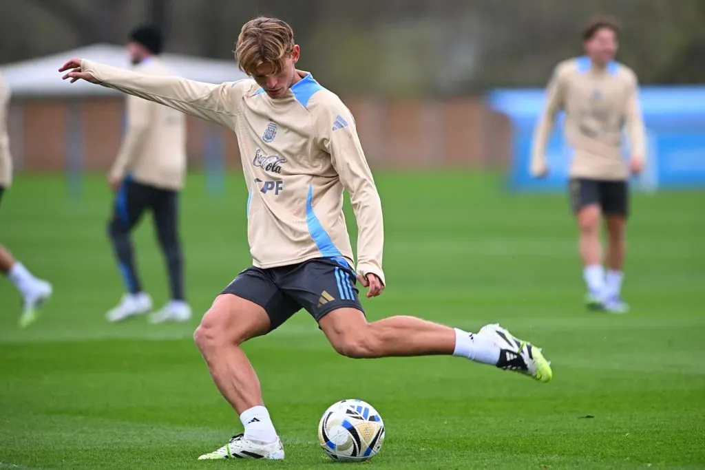 Nico Paz cuenta con chances de meterse en lugar de Enzo Fernández (Getty Images).