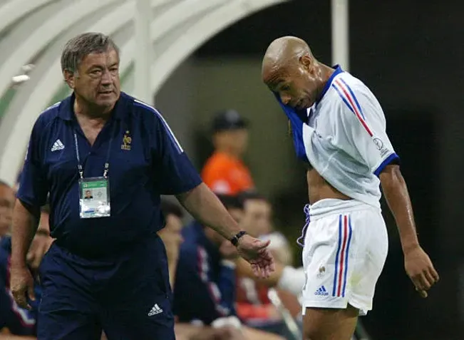 Thierry Henry reconoció que no llegaba a prepararse para los Mundiales y Eurocopas por la cantidad de partidos. (Getty)