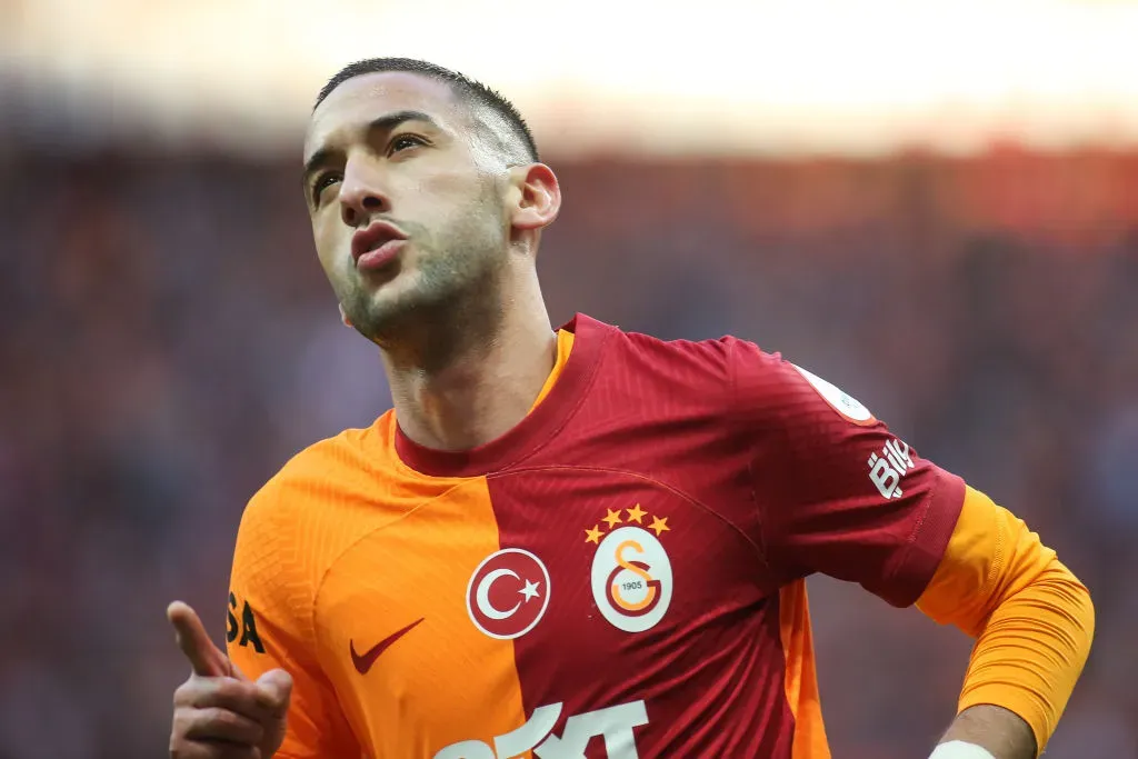 Ziyech viene de quedar libre de Chelsea, Galatasaray y Al Duhail. (Getty)