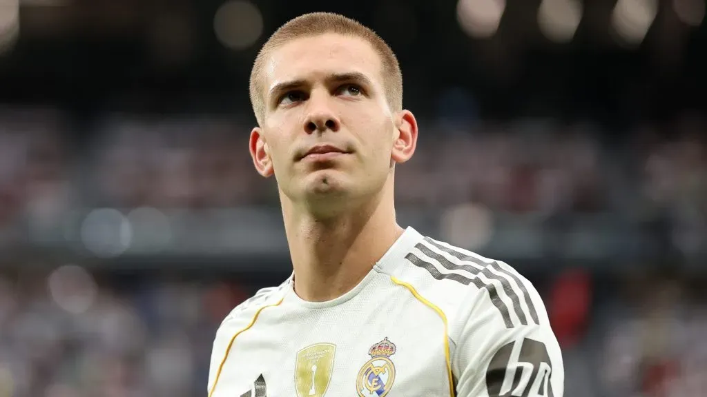 Por decisión de Xabi Alonso, Mastantuono esperará su oportunidad desde el banco. (Getty)