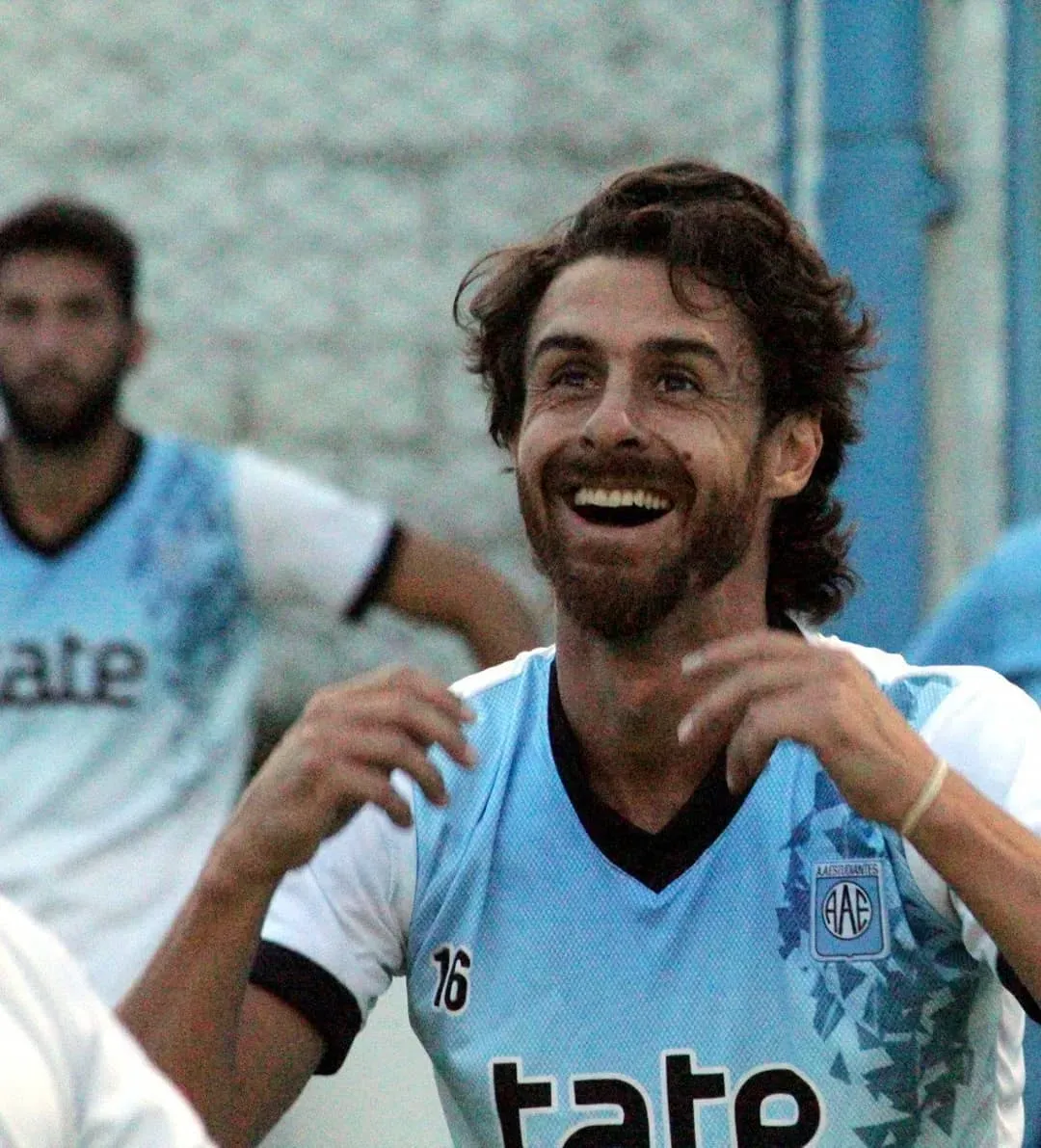 Pablo Aimar en su vuelta a Estudiantes de Río Cuarto.