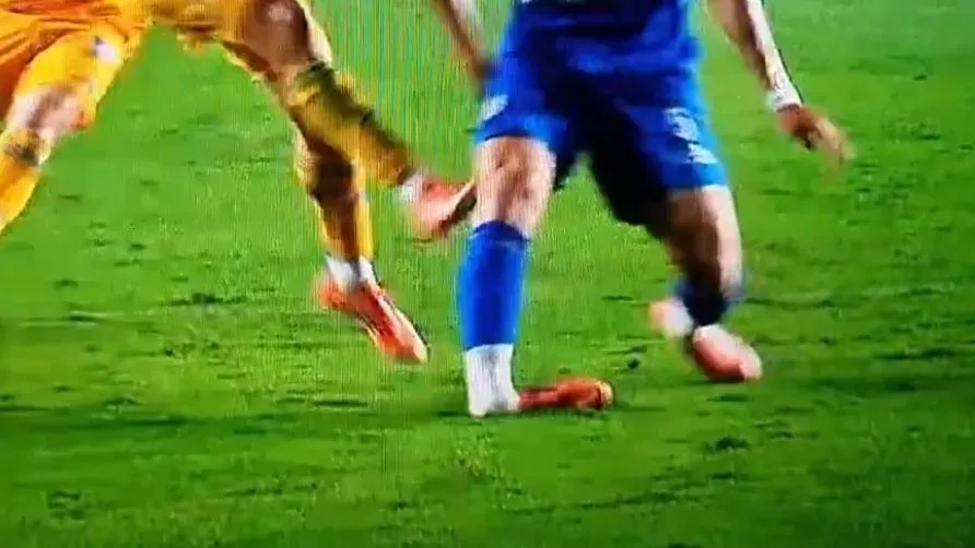 El momento de la lesión de Jesús Orozco.