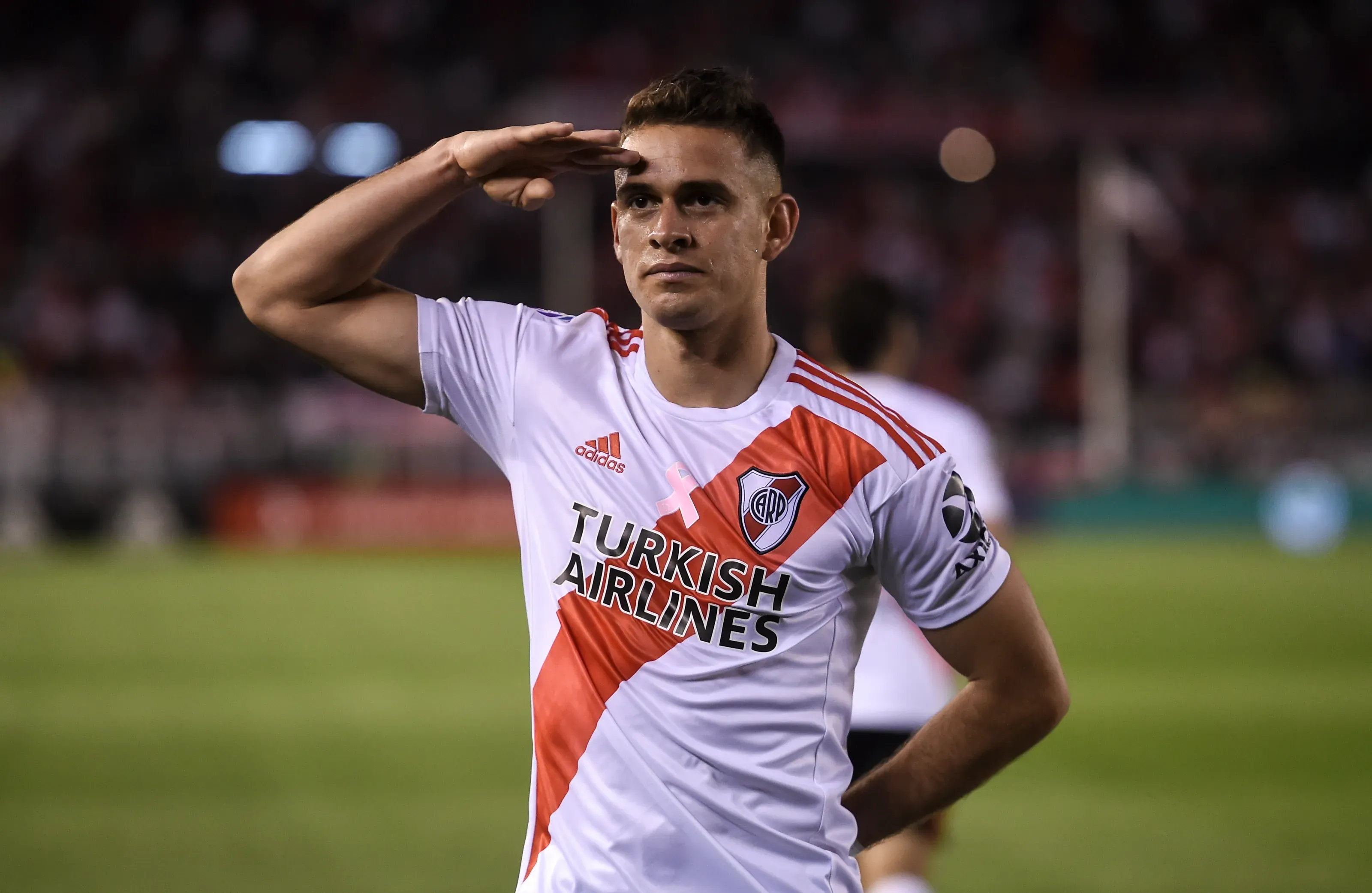 Rafael Santos Borré, delantero colombiano durante su estadía en River. (Getty Images)
