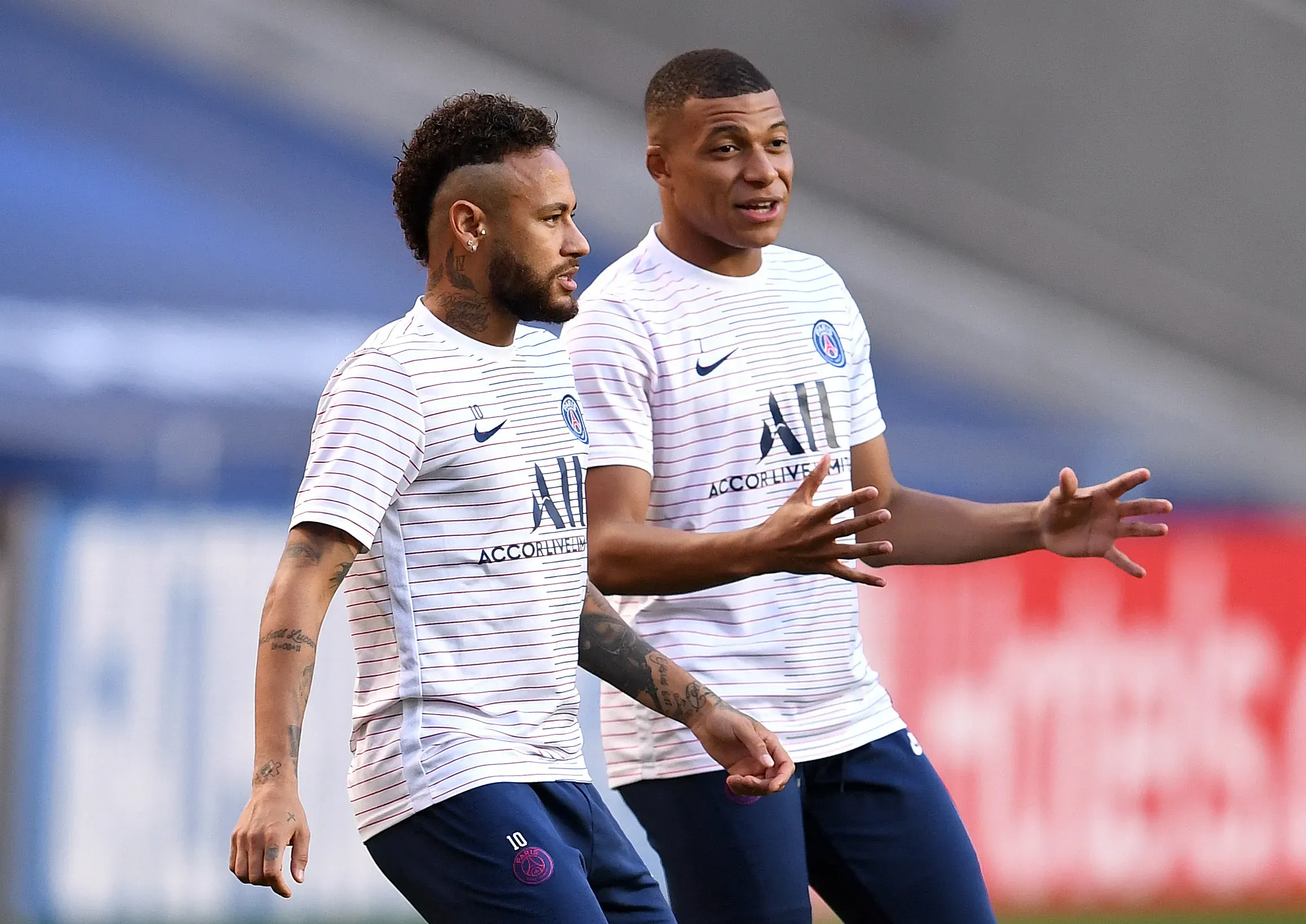 Neymar Júnior y Kylian Mbappé, cuando coincidieron en PSG. (Getty Images)