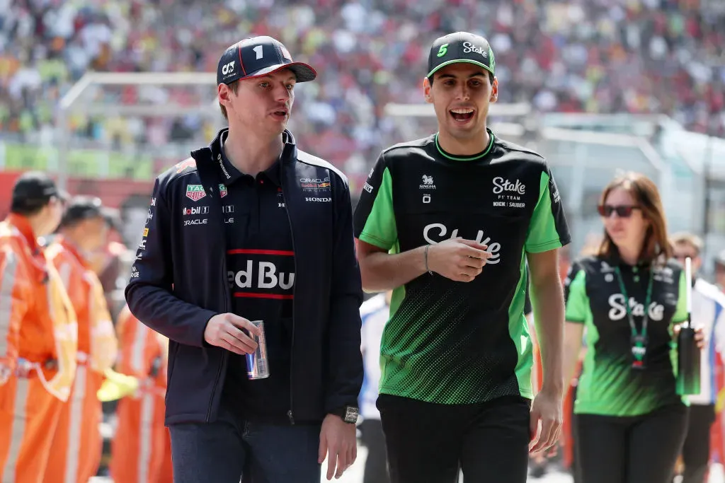 Max Verstappen destacó el talento natural de Bortoleto. (Getty)