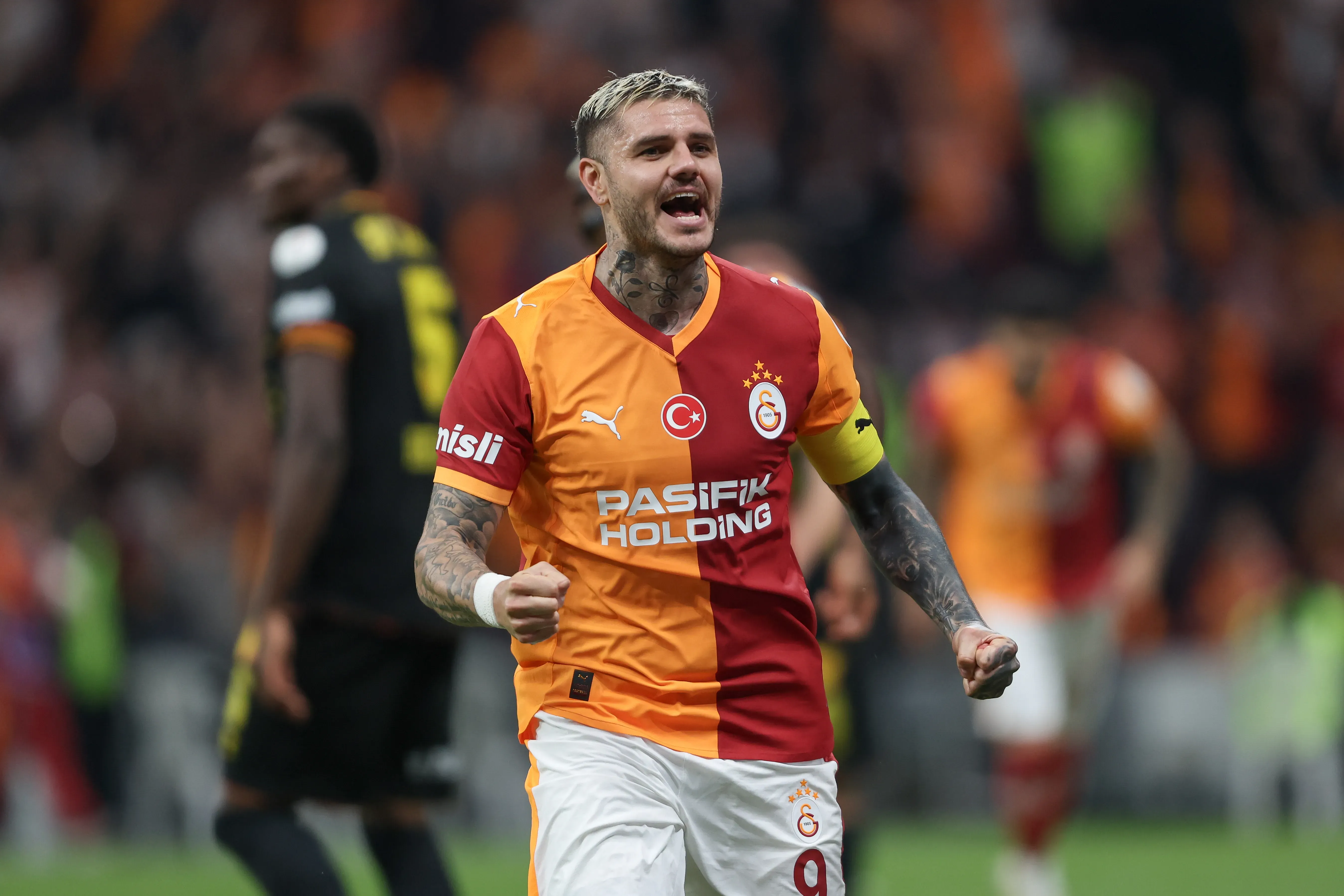 Icardi se debate entre aceptar las condiciones de renovación de Galatasaray o buscar oportunidades de volver a Italia. (Getty).