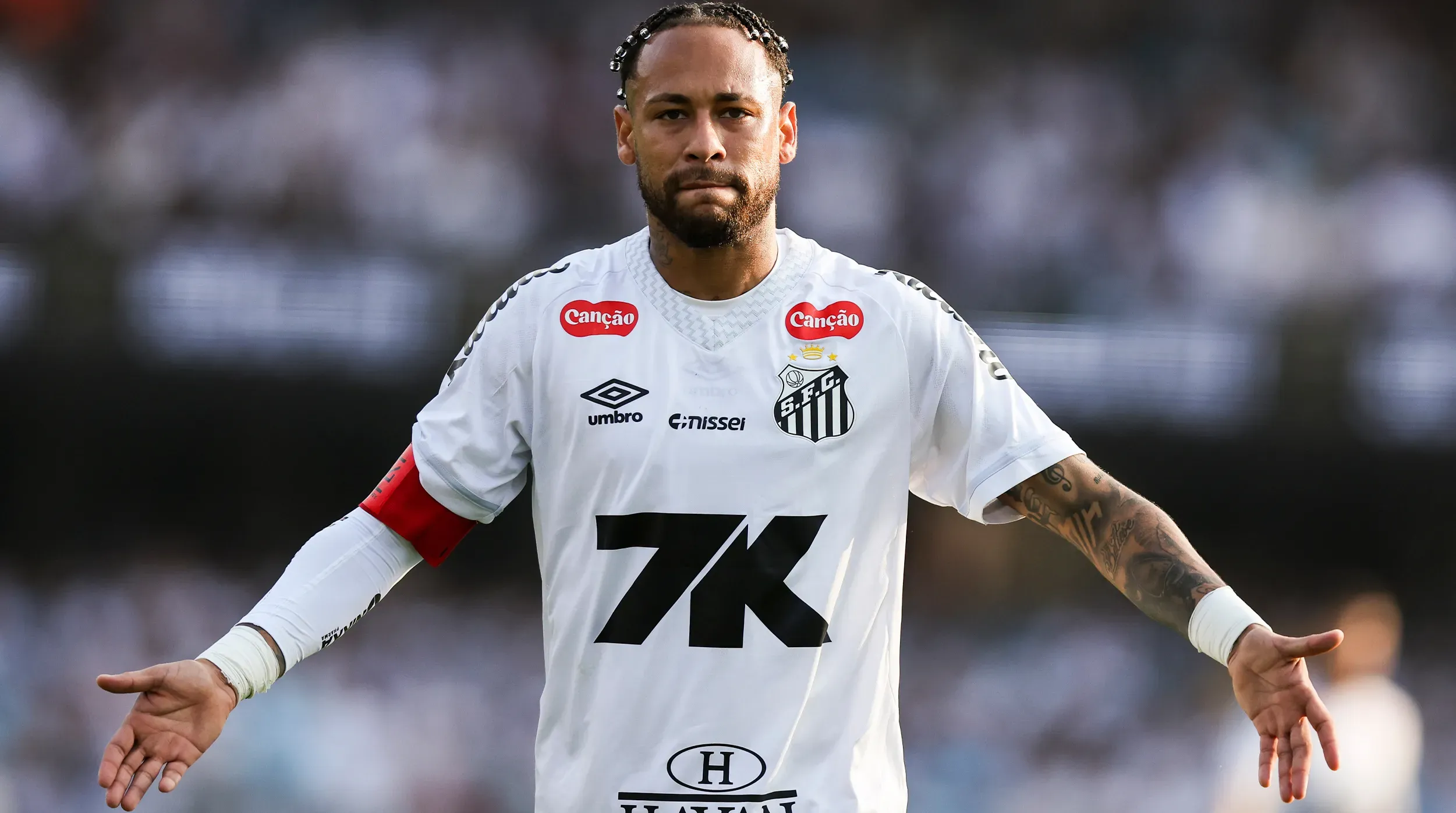 Neymar tenía todo encaminado con Santos, pero ahora Flamengo presiona para ficharlo.