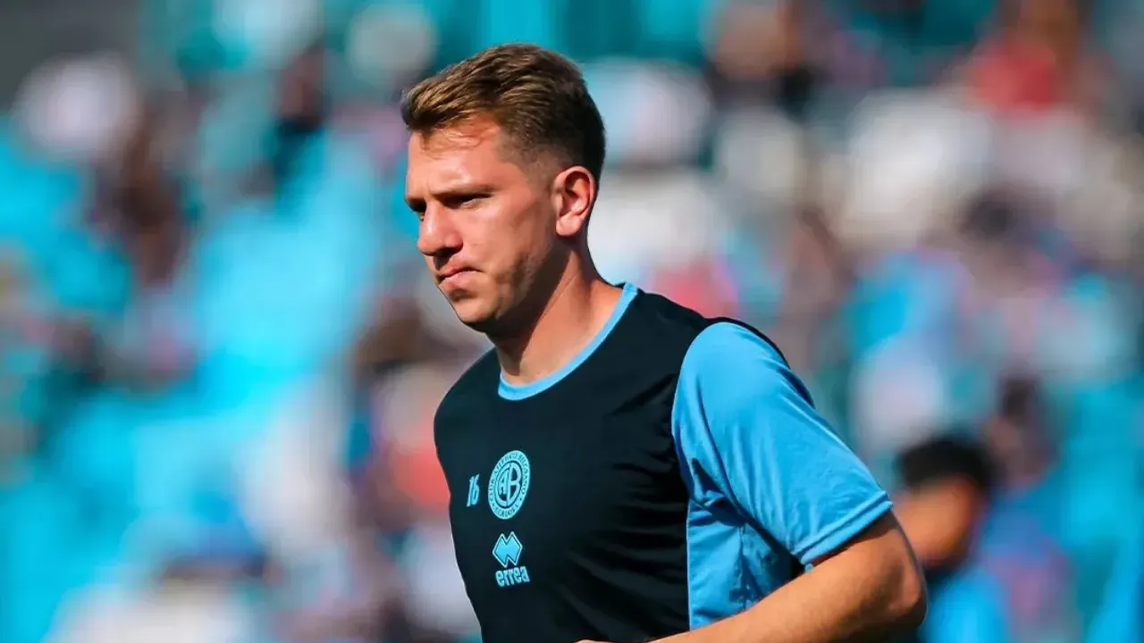 Esteban Rolón durante su préstamo en Belgrano. (Instagram @estebanrolonoficial)