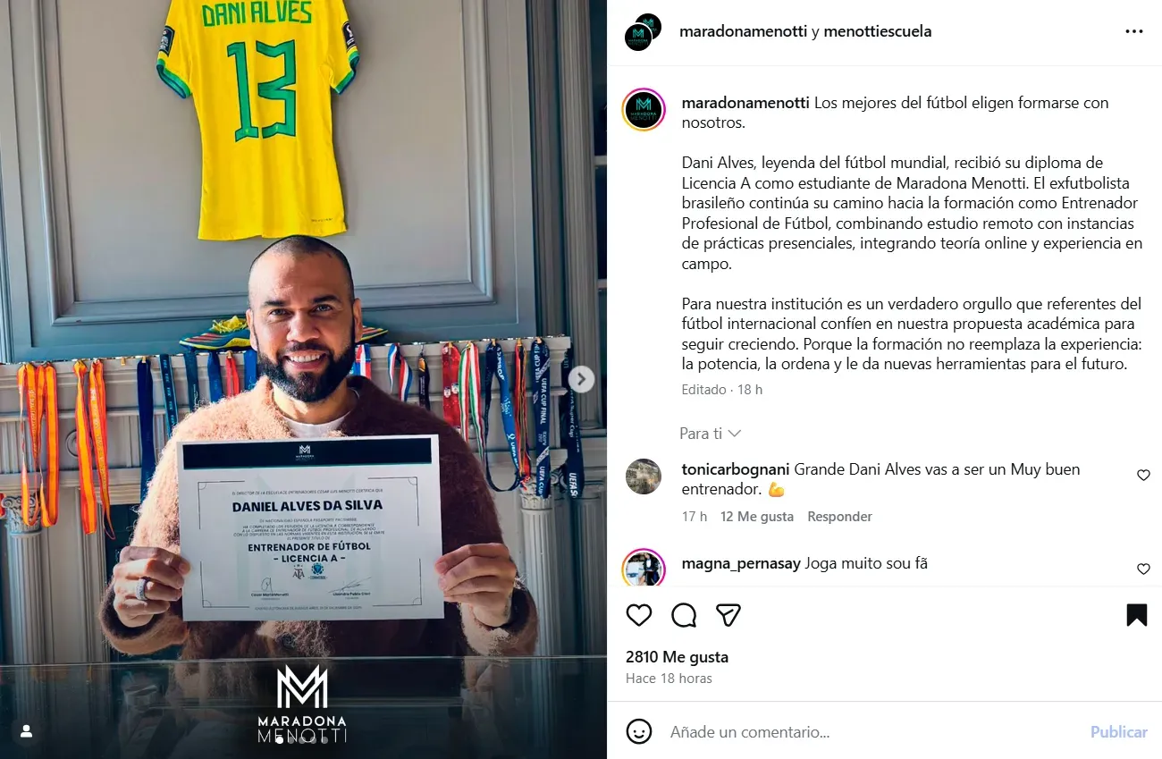 La publicación de la Escuela Menotti – Maradona sobre Dani Alves.