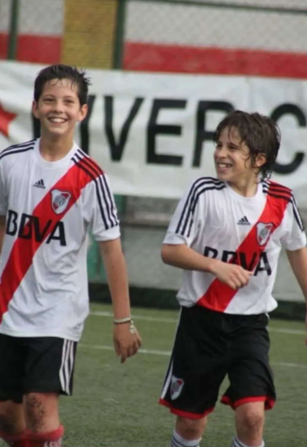 Pedro Rodríguez junto a Giuliano Simeone en River. (Archivo personal).