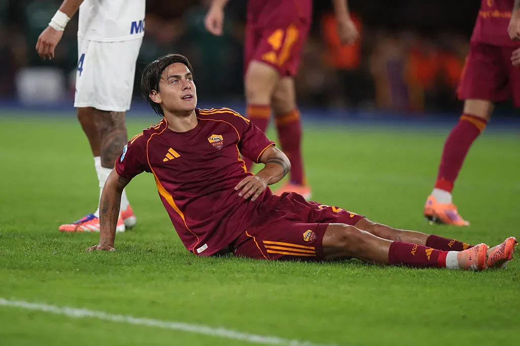 Desde Roma quieren ver a Dybala con continuidad, algo que las lesiones no han permitido últimamente. (Getty)