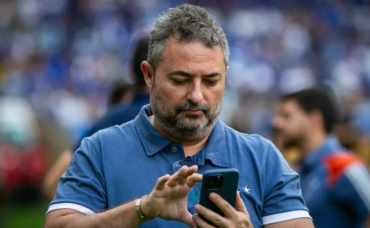 Alexandre Matos Alexandre Mattos chega ao Santos para comandar reformulação