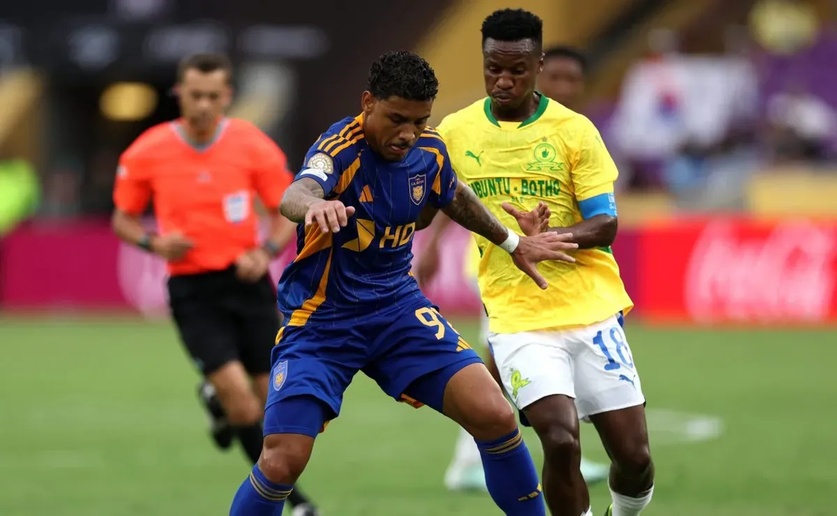 Erick Farias lidera Ulsan em confronto decisivo contra o Fluminense