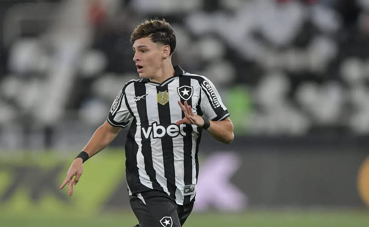 lvaro Montoro Vem Se Destacando Desde A Sua Estreia Pelo Botafogo lvaro-montoro-vem-se-destacando-desde-a-sua-estreia-pelo-botafogo