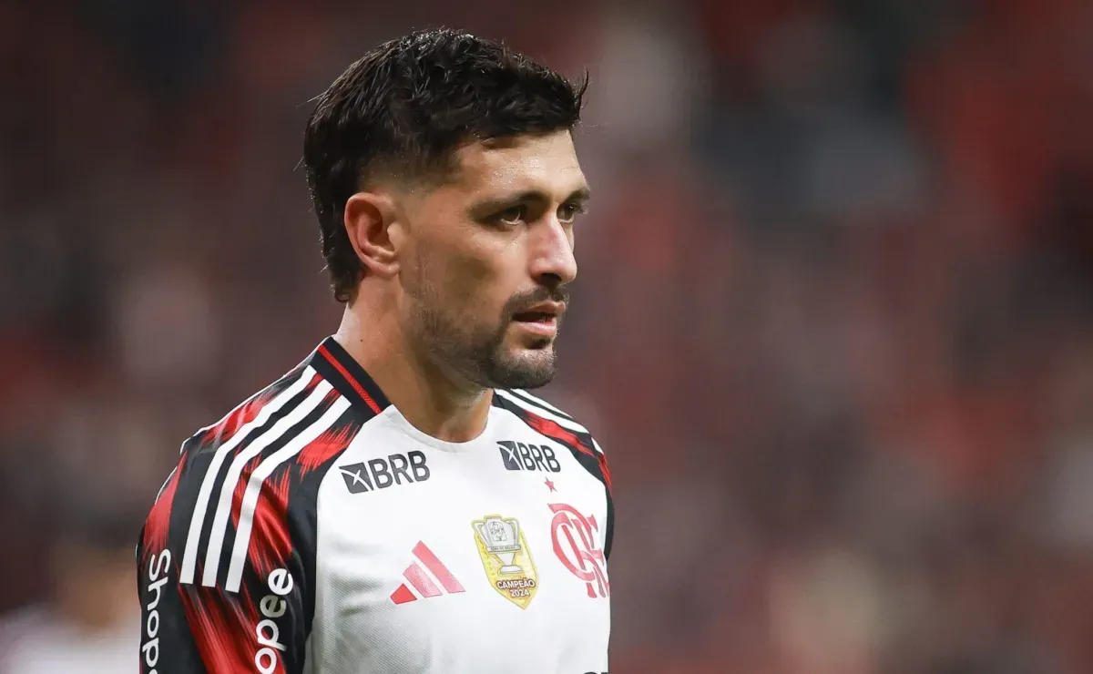 Arrascaeta e Filipe Luís: Flamengo analisa contrapropostas para definir renovações