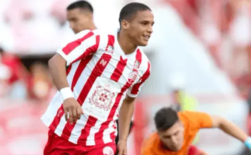 Bragantino entrou na briga com o Flamengo para contar com Thiago em 2020