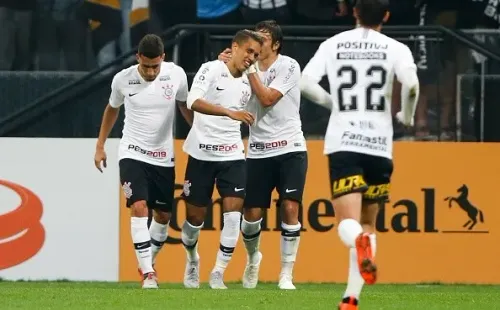 No Campeonato Brasileiro, Pedrinho marcou a mesma quantidade gols do que Vagner Love e Gustagol. Foram cinco de cada, totalizando quinze