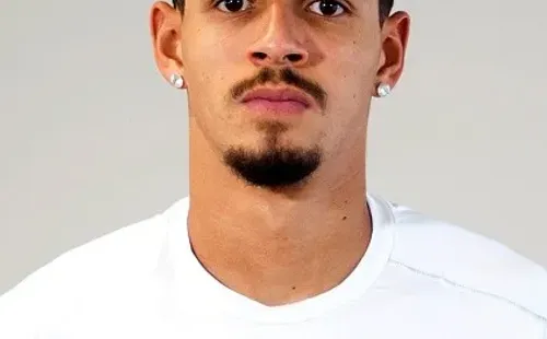 Lucas Veríssimo poderia formar dupla com Léo Duarte, quando o zagueiro contratado junto ao Flamengo se recuperar de lesão, em abril