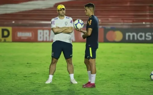 Bruno Guimarães se apresenta normalmente, nesta sexta-feira (03)