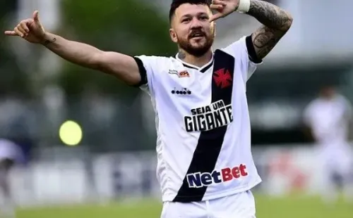 11 equipes brasileiras querem o jogador; Rossi se despediu do Vasco