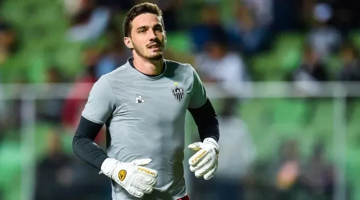 Cleiton espera a definição entre os clubes para se transferir ao clube paulista