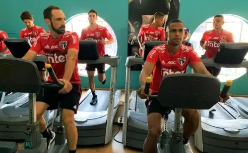 Imagens do treino regenaritvo dos jogadores do São Paulo divulgadas pelo perfil oficial do clube, no Twitter