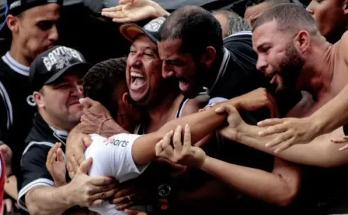 Vitória de 2 a 0 no clássico frente ao Santos deu moral para o time da capital Foto: Rodrigo Coca / Agência Corinthians