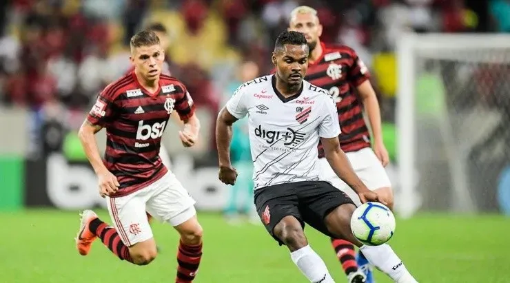 Nikão acredita que o Athletico possa vencer a Supercopa