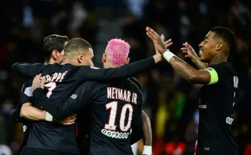 Craque volta ao time após se recuperar de lesão sofrida nas últimas semanas