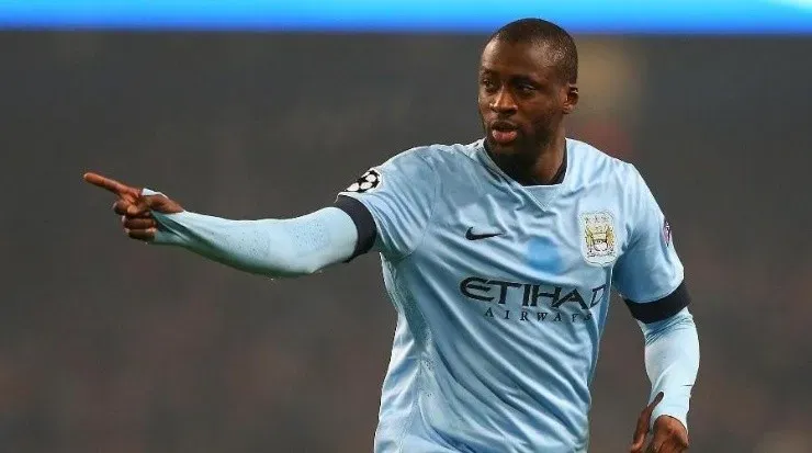 Atleta e dirigentes do clube carioca negociam há mais de um mês