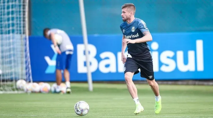 Caio Henrique: ainda não foi titular (Foto: Lucas Uebel/Grêmio/Divulgação)