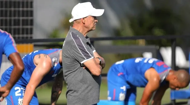 O técnico Jesualdo não se empolgou com o atacante Uribe