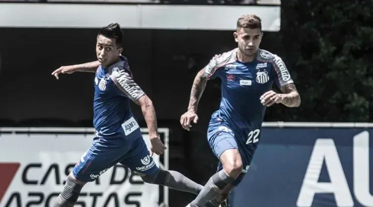Cueva e Derlis: entre os gringos que deixaram a Vila(Foto: Ivan Storti/Santos FC/Divulgação)
