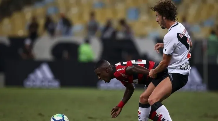 Rafael Galhardo não agradou a Ramon e deve ser negociado pelo Vasco. Foto: Getty Images
