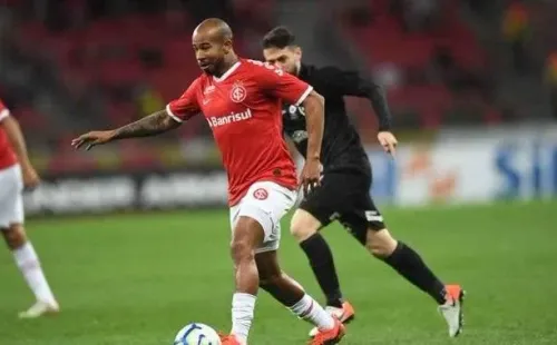 Patrick não gostou dos comentarios do jornalistaMauricio Saraiva. Foto: Divulgação/ Twitter