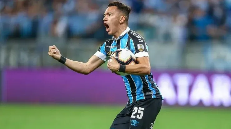 Pepê vem sendo bastate elogiado por todos – Foto: Lucas Uebel/Grêmio.