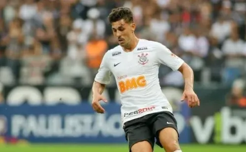 Danilo Avelar cobra mais atitude do elenco para que equipe possa buscar a classificação no Paulistão. Foto: Faniel Augusto/ Agência Corinthians