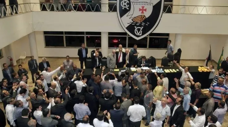 Assembléia geral quer reunião imediata para definir os rumos da eleição no Vasco. Foto: Divulgação/Twitter