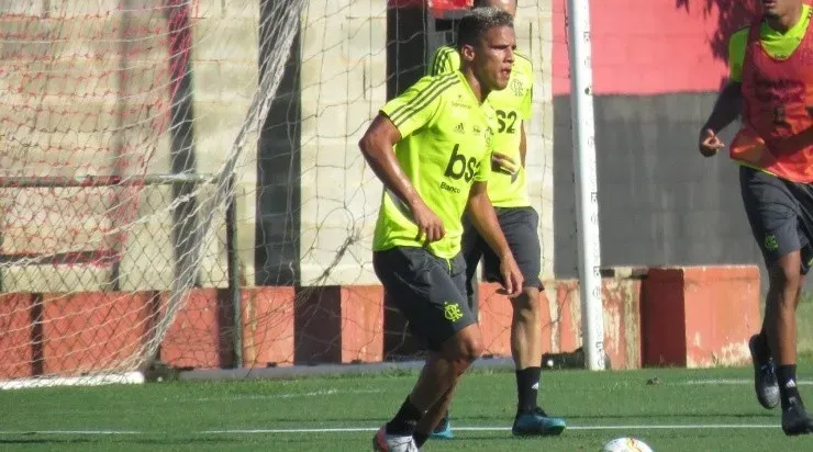 Thiago foi emprestado ao Náutico – Foto: Reprodução/Twitter.