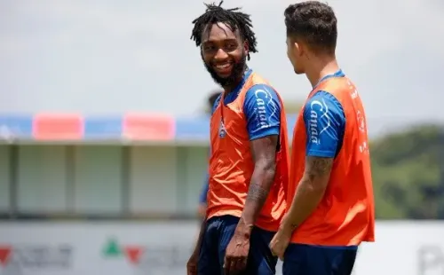 Atacante Gustavo em treino – Foto: Felipe Oliveira/EC Bahia