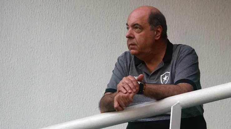 Presidente segue tentando aliviar acrisefinaceira. Foto: Vítor Silva/Botafogo